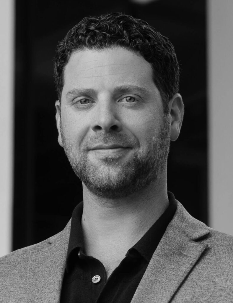 Headshot of Max Quinlan